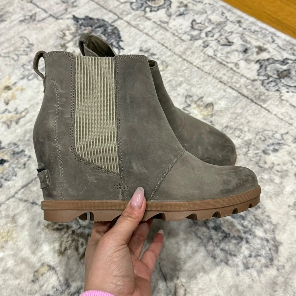 Sorel Joan of Arctic Wedge II Chelsea Boot 8